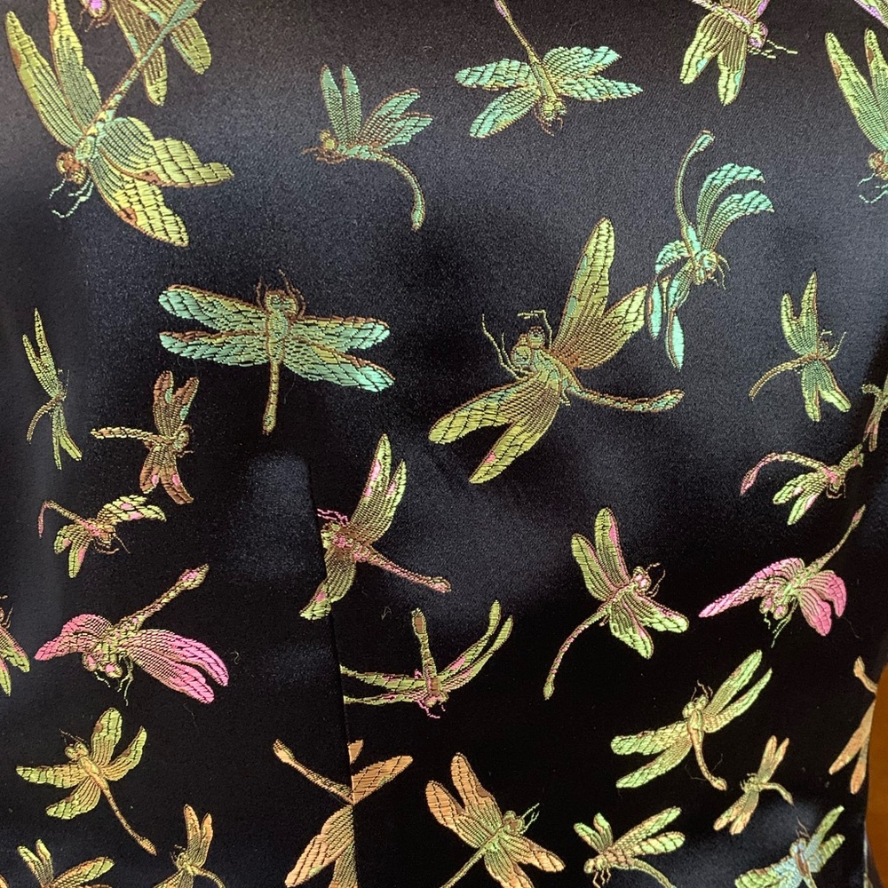 Iridescent Silk Sleeveless Dragonfly Blouse - Picture 6 of 11